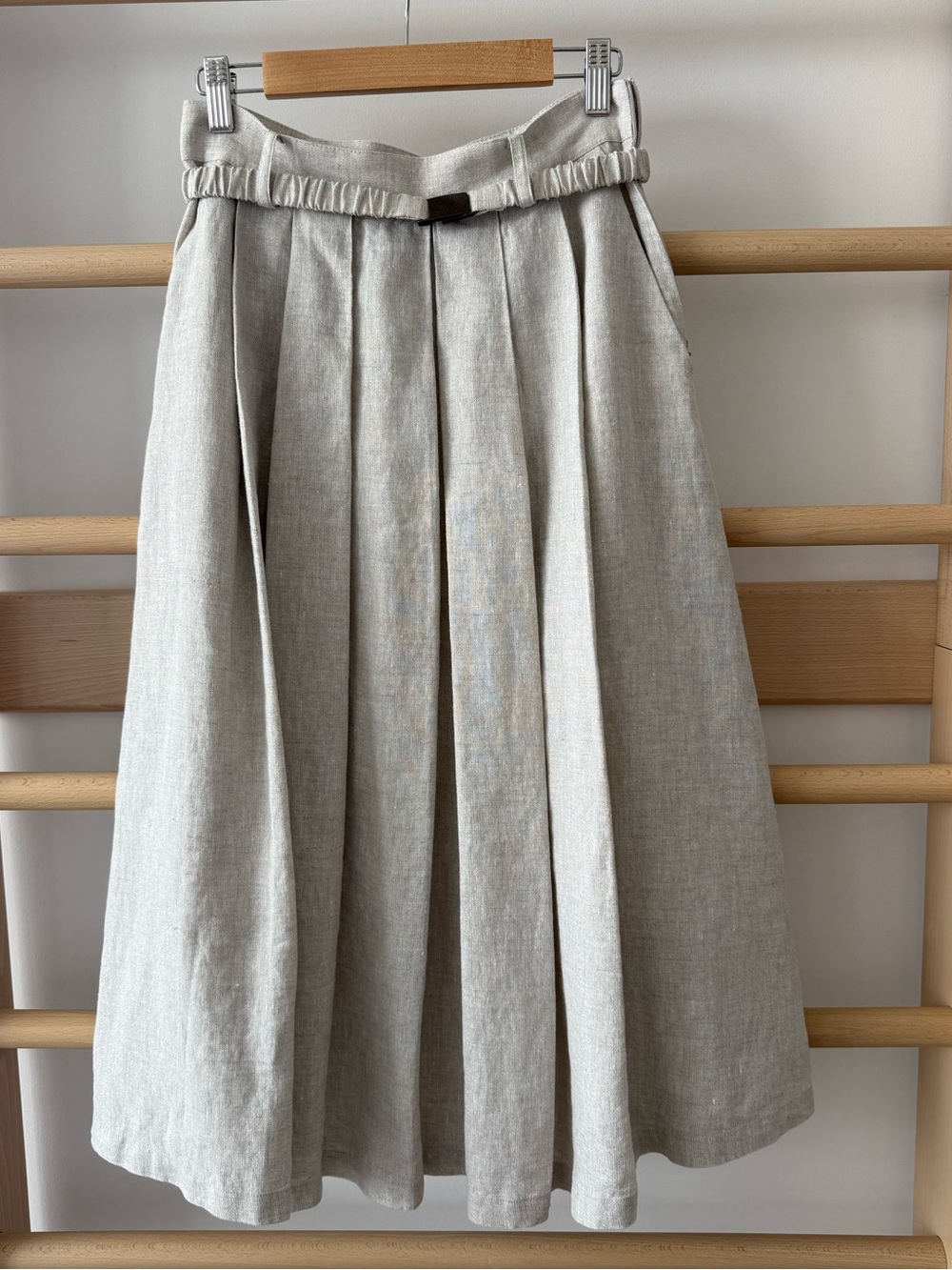 Neutral Linen-Blend Pleated Midi Skirt with Built-In Belt